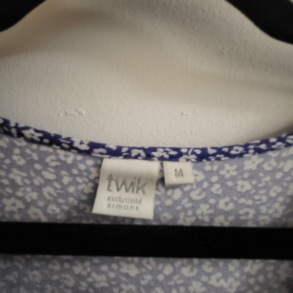 Twik by Simons | Blue & White Floral V-Neck Maxi Dress - Size M - Picture 5 of 5